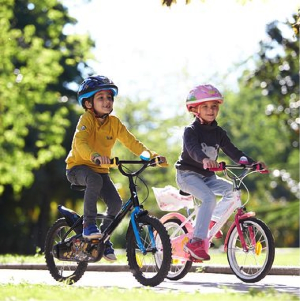 Apprendre à son enfant à faire du vélo… sans les petites roues !